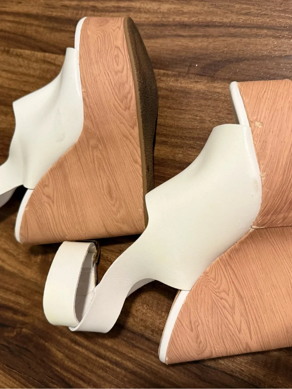 ShoeDazzle White Platform Wedge Sandals